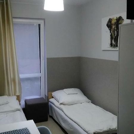 Pokoje Henryk Apartment Korytow Luaran gambar